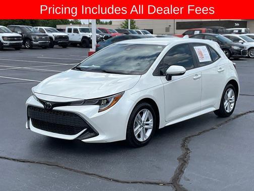 Blizzard Pearl 2020 Toyota Corolla SE