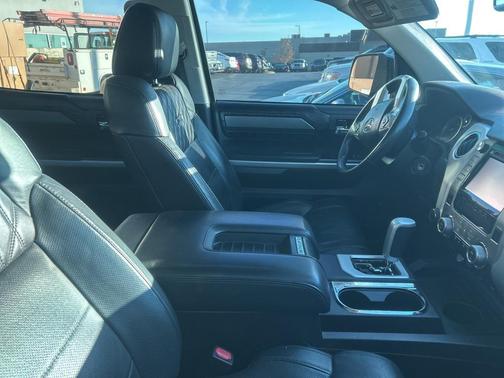 2017 Toyota Tundra Platinum