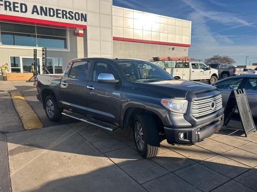 2017 Toyota Tundra Platinum