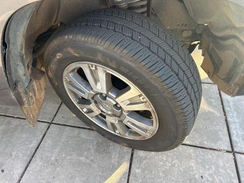 2017 Toyota Tundra Platinum