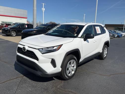 2023 Toyota RAV4 LE