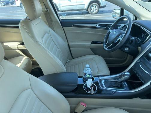 2014 Ford Fusion Hybrid SE