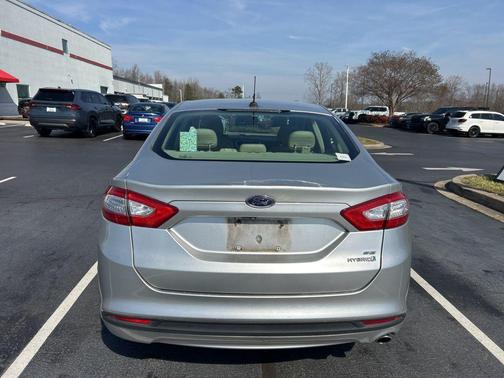 2014 Ford Fusion Hybrid SE