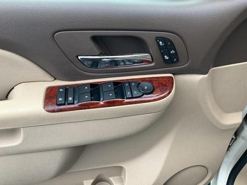 2010 GMC Yukon XL 1500 SLT