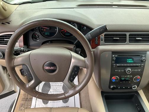 2010 GMC Yukon XL 1500 SLT