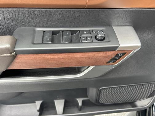 2022 Toyota Tundra Hybrid 1794 Edition