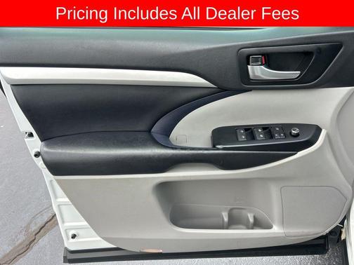 Blizzard Pearl 2019 Toyota Highlander XLE
