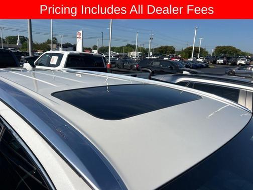Blizzard Pearl 2019 Toyota Highlander XLE