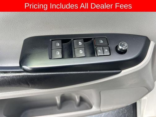 Blizzard Pearl 2019 Toyota Highlander XLE