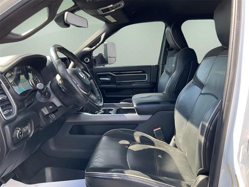2020 RAM 2500 Laramie Mega Cab 4X4 6'4' Box
