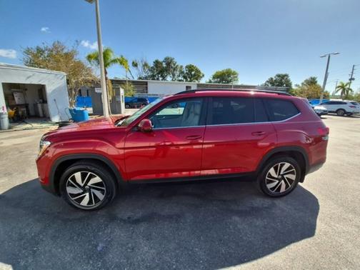 2024 Volkswagen Atlas 2.0T SE w/ Technology