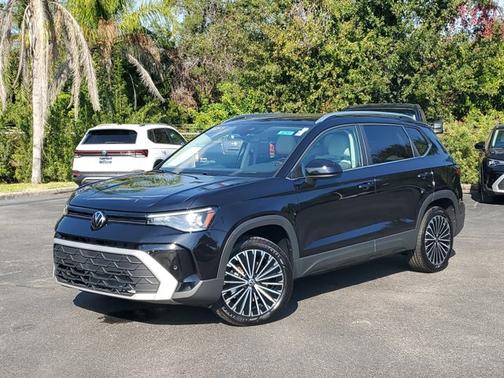 2025 Volkswagen Taos 1.5T SE