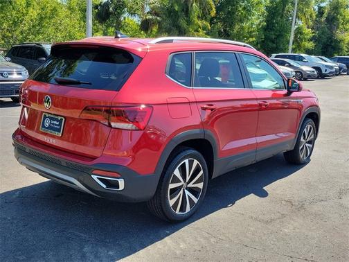 2024 Volkswagen Taos 1.5T SE