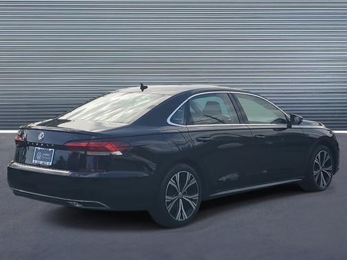 2021 Volkswagen Passat 2.0T SE