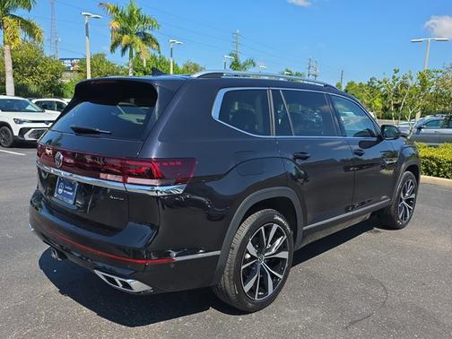2025 Volkswagen Atlas 2.0T SEL Premium R-Line