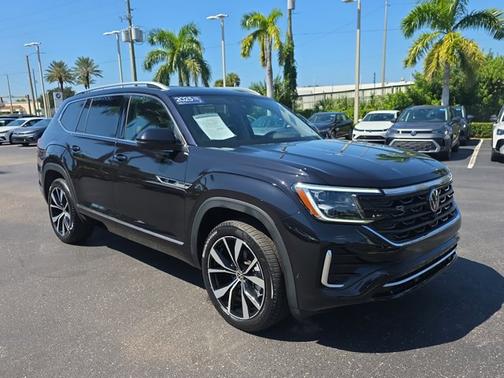 2025 Volkswagen Atlas 2.0T SEL Premium R-Line