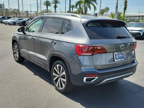 2024 Volkswagen Taos 1.5T SE