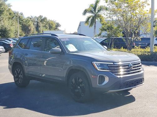 2025 Volkswagen Atlas 2.0T SE w/ Technology