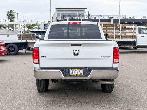Bright White Clearcoat 2022 RAM 1500 Classic SLT