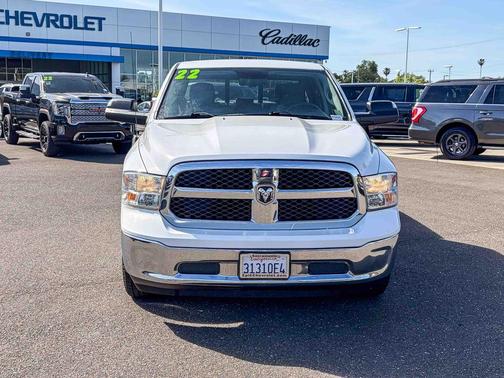 Bright White Clearcoat 2022 RAM 1500 Classic SLT