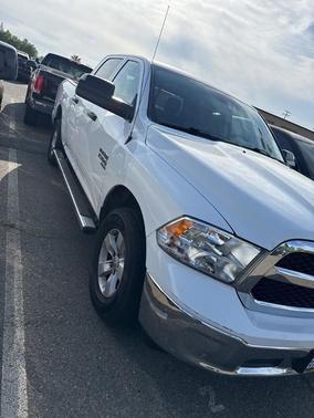 Bright White Clearcoat 2022 RAM 1500 Classic SLT