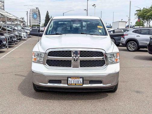 Bright White Clearcoat 2022 RAM 1500 Classic SLT