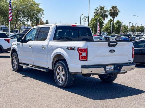 Oxford White 2019 Ford F-150 XLT