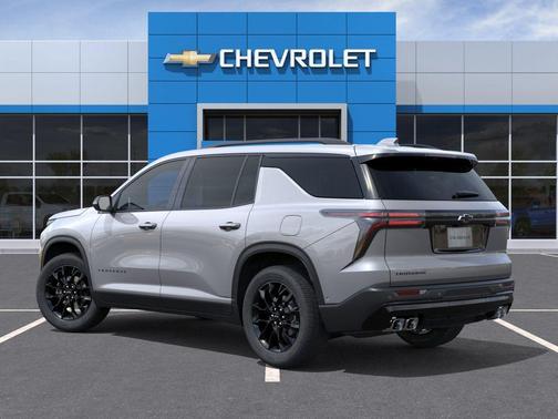 Sterling Gray Metallic 2026 Chevrolet Traverse LT