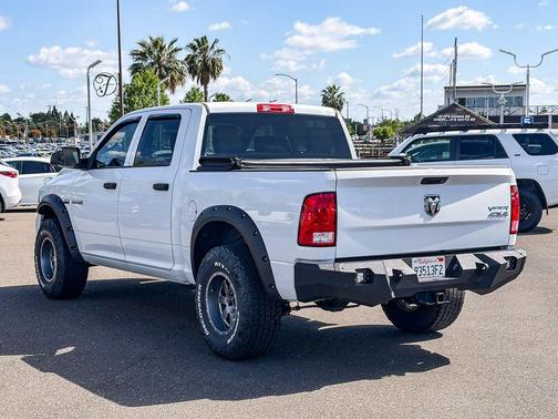 Bright White Clearcoat 2017 RAM 1500 Express