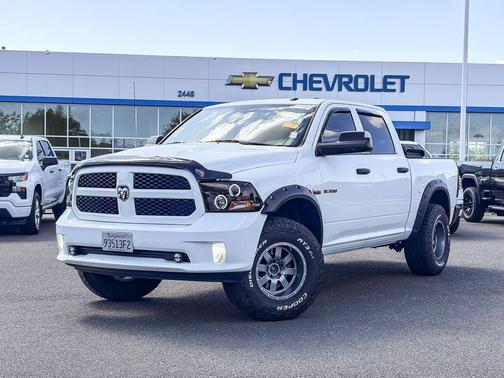Bright White Clearcoat 2017 RAM 1500 Express