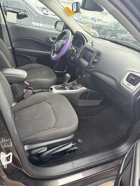 Granite Crystal Clearcoat Metallic 2020 Jeep Compass Sport