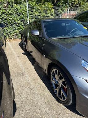 Gun Metallic 2016 Nissan 370Z Sport