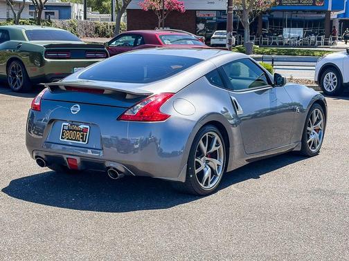 Gun Metallic 2016 Nissan 370Z Sport
