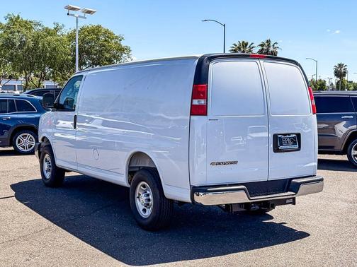 Summit White 2025 Chevrolet Express 2500 Work Van