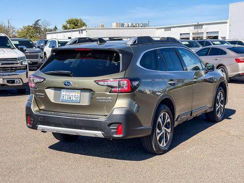 2021 Subaru Outback Touring XT