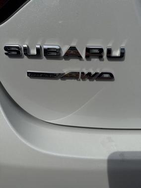 Crystal White Pearl 2020 Subaru Legacy