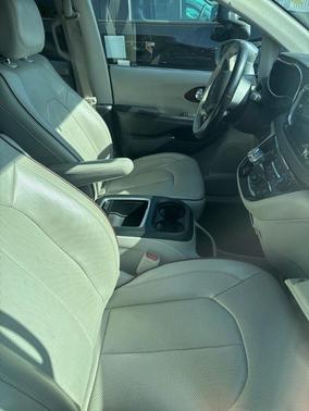 Billet Silver Metallic Clearcoat 2020 Chrysler Pacifica Limited