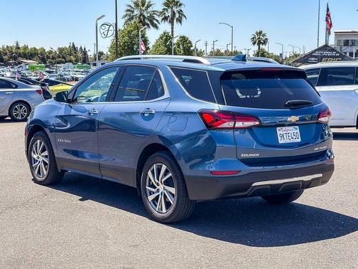 Lakeshore Blue Metallic 2024 Chevrolet Equinox Premier