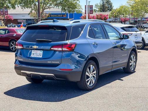 Lakeshore Blue Metallic 2024 Chevrolet Equinox Premier