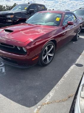 Octane Red Pearlcoat 2019 Dodge Challenger R/T
