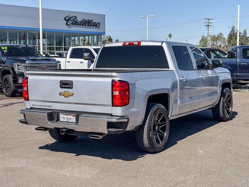 Silver Ice Metallic 2015 Chevrolet Silverado 1500 LT