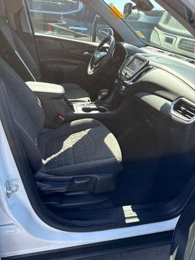 Summit White 2022 Chevrolet Equinox 1LT