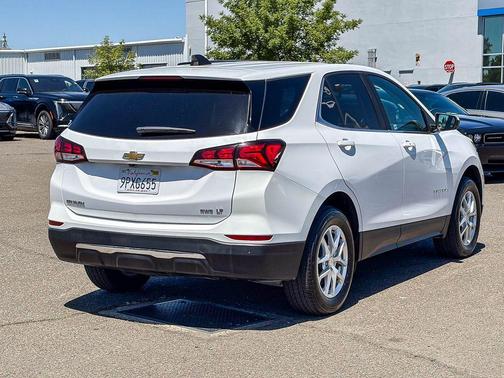 Summit White 2022 Chevrolet Equinox 1LT