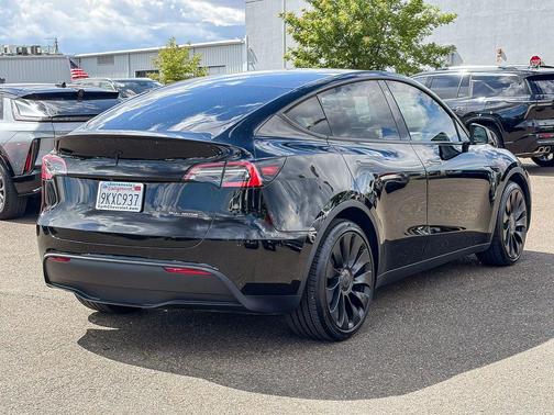 Black 2021 Tesla Model Y Long Range