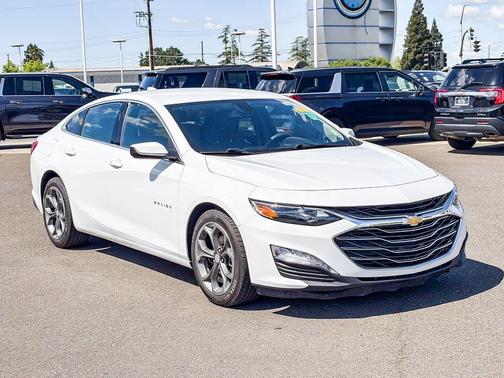 Summit White 2021 Chevrolet Malibu LT