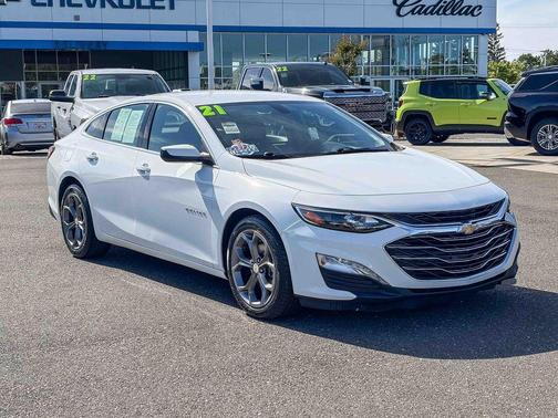 Summit White 2021 Chevrolet Malibu LT