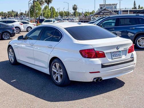 Alpine White 2013 BMW 528 i