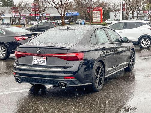 2025 Volkswagen Jetta GLI 2.0T Autobahn