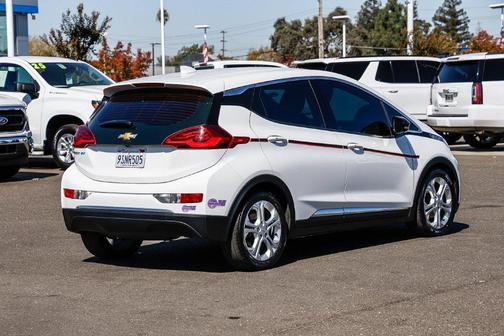 Summit White 2019 Chevrolet Bolt EV LT
