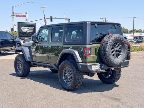 Sarge Green Clearcoat 2024 Jeep Wrangler Sport